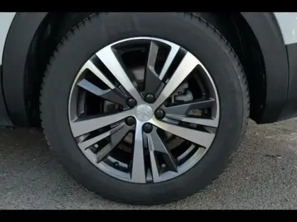 Photo 12 Peugeot 5008  Hybrid 136ch Allure Pack e-DCS6