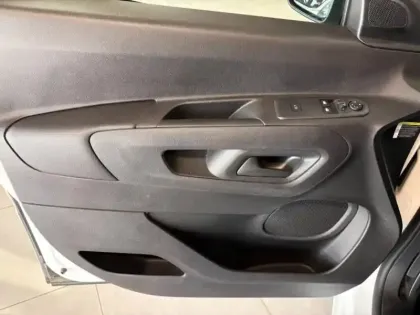 Photo 10 Citroën Berlingo  Van M 650kg BlueHDi 100 S&S Club