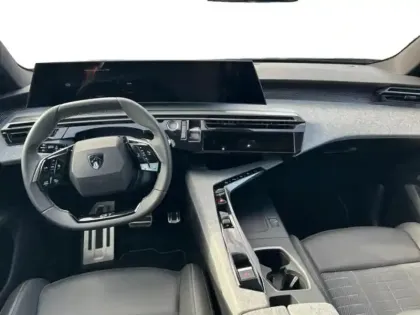 Photo 9 Peugeot 5008  Hybrid 136ch GT e-DCS6