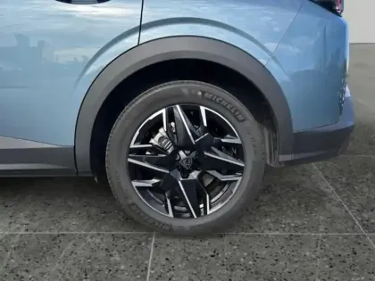 Photo 12 Peugeot 5008  Hybrid 136ch GT e-DCS6