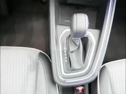 Photo 14 Renault Clio  1.6 E-Tech 145ch full hybrid Techno - 25