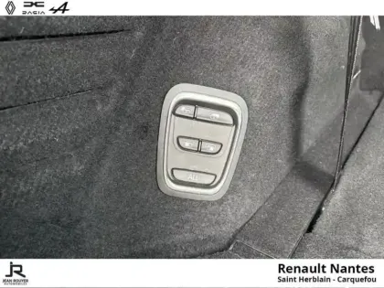 Photo 10 Renault Scenic Grand  TCe 140ch Techno EDC 7 places