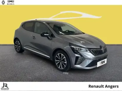 Photo 16 Renault Clio  1.6 E-Tech 145ch full hybrid Techno - 24