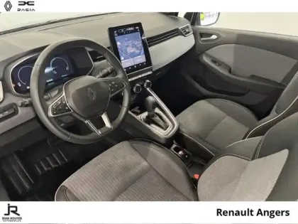 Photo 14 Renault Clio  1.6 E-Tech 145ch full hybrid Techno - 24