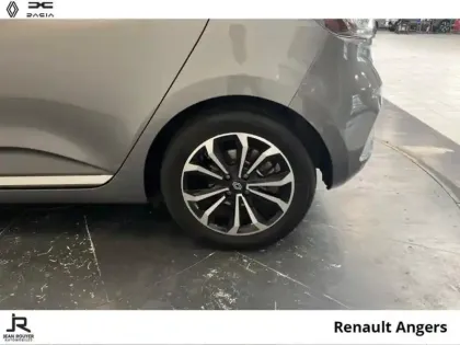 Photo 7 Renault Clio  1.6 E-Tech 145ch full hybrid Techno - 24