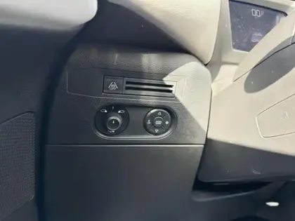 Photo 12 DS DS 3  Crossback BlueHDi 130ch Grand Chic Automatique 126g