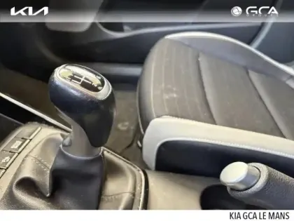 Photo 8 Kia Stonic  1.0 T-GDi 100ch MHEV Launch Edition iBVM6