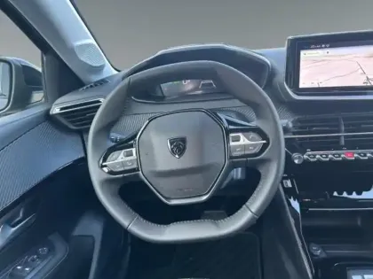 Photo 26 Peugeot 208  e- 136ch Allure