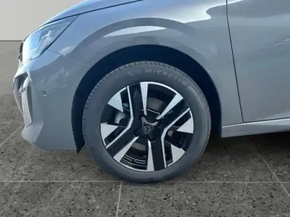 Photo 13 Peugeot 208  e- 136ch Allure