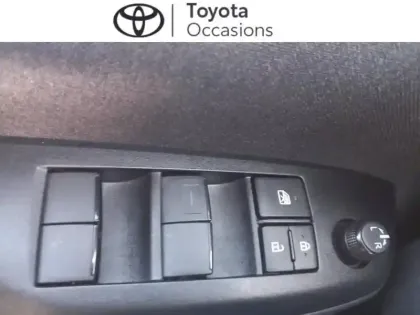 Photo 12 Toyota Yaris  116h Design 5p MY22