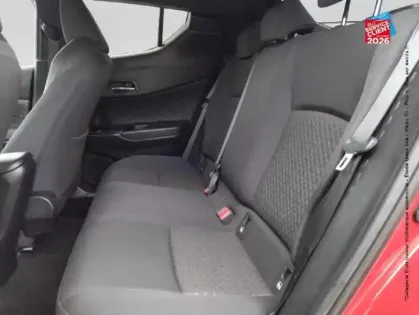 Photo 10 Toyota C-HR  1.8 Hybride 122ch Design Ultimate E-CVT