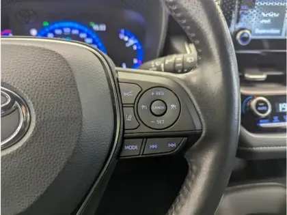 Photo 16 Toyota Corolla Hybride 122h Design