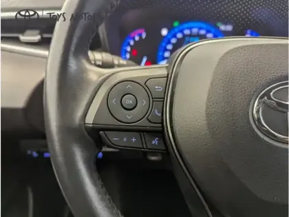 Photo 15 Toyota Corolla Hybride 122h Design