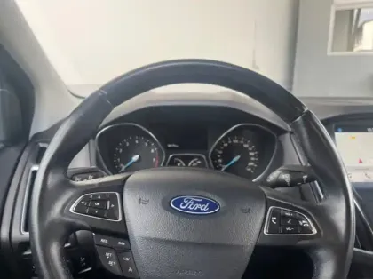 Photo 6 Ford Focus 1.0 EcoBoost 125ch Titanium BVA