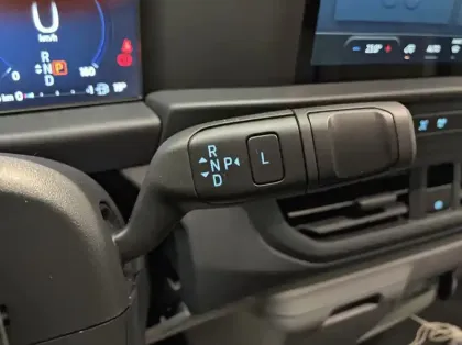 Photo 7 Ford Custom Fg 320 L1H1 2.5 Duratec 232ch Hybride rechargeable Trend CVT