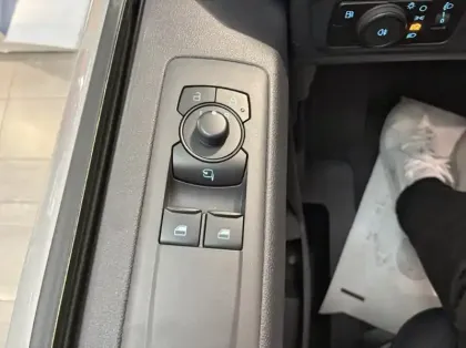 Photo 5 Ford Custom Fg 320 L1H1 2.5 Duratec 232ch Hybride rechargeable Trend CVT