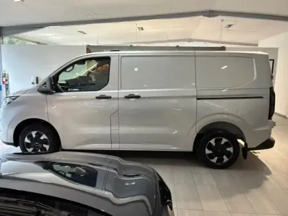 Photo 23 Ford Custom Fg 320 L1H1 2.5 Duratec 232ch Hybride rechargeable Trend CVT