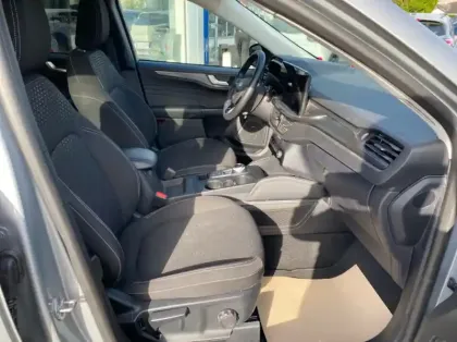 Photo 26 Ford Kuga 2.5 Duratec 180ch Hybrid FlexiFuel Titanium Business Powershift