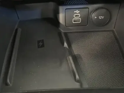 Photo 20 Ford Kuga 2.5 Duratec 180ch Hybrid FlexiFuel Titanium Business Powershift