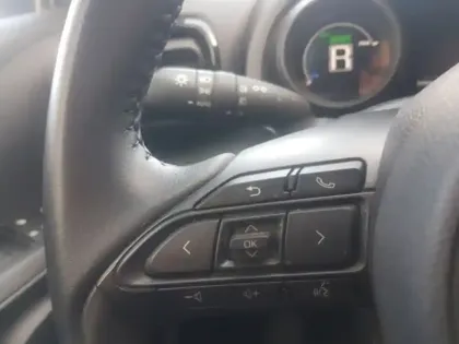 Photo 12 Toyota Yaris Hybride 1.5 HYBRID 116H DESIGN AUTO