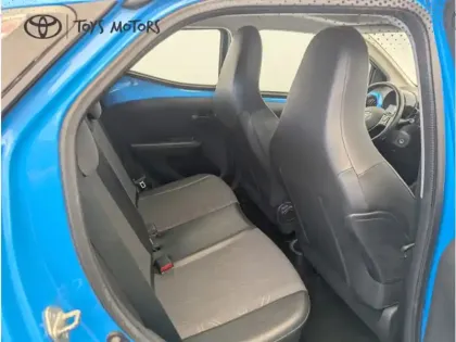 Photo 19 Toyota Aygo Gén. II Ph1 x-wave 2 5