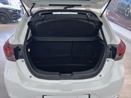 Photo 10 Mazda 2 1.5 e-SKYACTIV G M Hybrid 90ch Homura 0