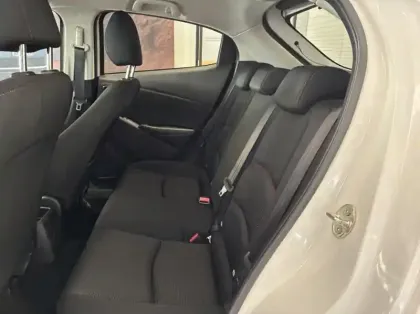 Photo 8 Mazda 2 1.5 e-SKYACTIV G M Hybrid 90ch Homura 0