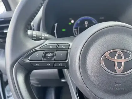 Photo 13 Toyota Yaris Hybride 116h Design MY2