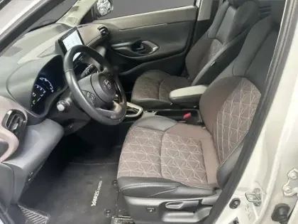 Photo 13 Toyota Yaris Gén. I Ph1 Collection 5