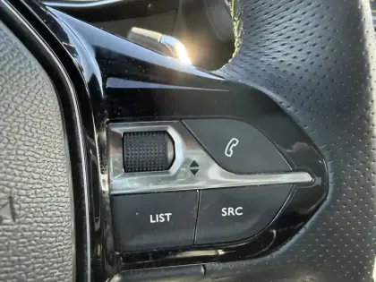 Photo 16 Peugeot 208 GT Line 1.2 100 Ch EAT8 101