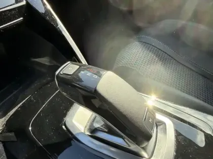 Photo 14 Peugeot 208 GT Line 1.2 100 Ch EAT8 101