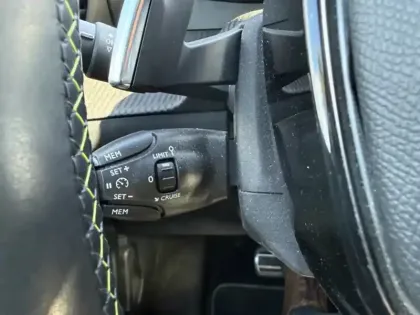 Photo 24 Peugeot 208 GT Line 1.2 100 Ch EAT8 101