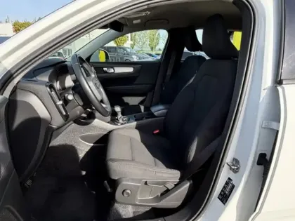 Photo 17 Volvo Xc40 1.5 136 Momentum 2WD