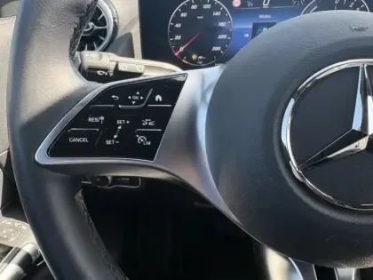 Photo 12 Mercedes GLA 250 e Hybrid EQ Progressive Li