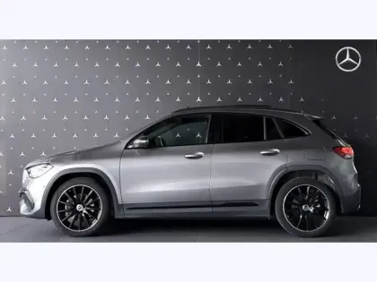 Photo 21 Mercedes GLA 250 e AMG Line