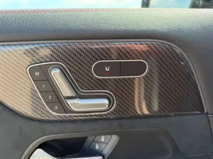 Photo 19 Mercedes GLA 200 d AMG Line