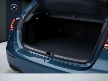 Photo 8 Mercedes Classe A 250 e AMG Line