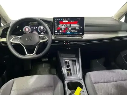 Photo 7 Volkswagen Golf 1.5 eHybrid 204 DSG6 VW Edition