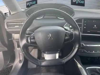 Photo 11 Peugeot 308  PureTech 130ch S&S BVM6 Allure