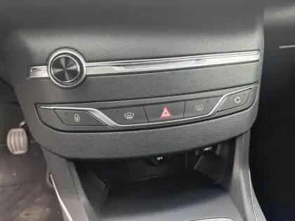 Photo 12 Peugeot 308  PureTech 130ch S&S BVM6 Allure