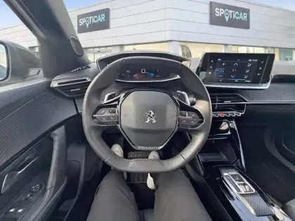 Photo 11 Peugeot 2008  PureTech 130 S&S EAT8 Allure Pack