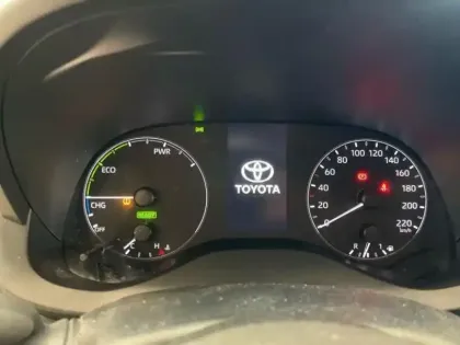 Photo 12 Toyota Yaris  116h Dynamic 5p MY22