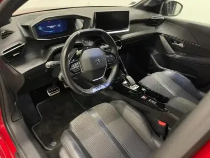 Photo 13 Peugeot 208  e- 136ch GT