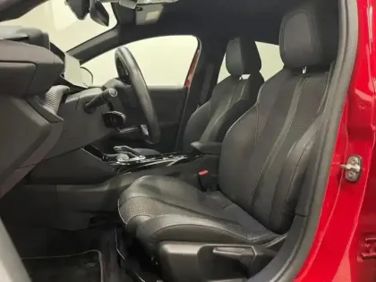 Photo 14 Peugeot 208  e- 136ch GT