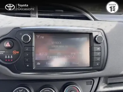 Photo 14 Toyota Yaris  69 VVT-i France 5p