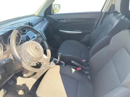 Photo 6 Suzuki Swift  1.2 Dualjet Hybrid 83ch Pack