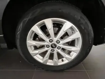 Photo 9 Audi Q3  45 TFSI e 245ch S line S tronic 6