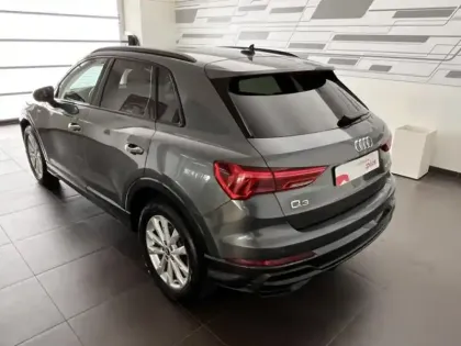 Photo 6 Audi Q3  45 TFSI e 245ch S line S tronic 6