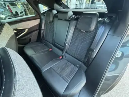 Photo 8 Peugeot 3008  1.2 Hybrid 136ch GT e-DCS6