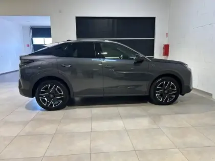 Photo 12 Peugeot 3008  1.2 Hybrid 136ch GT e-DCS6